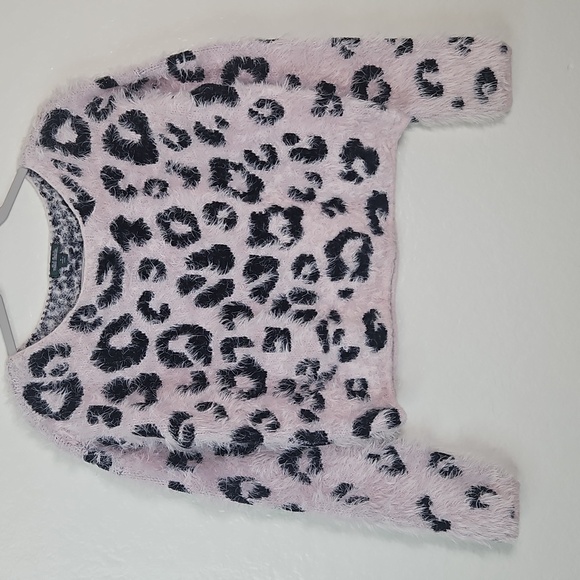 Wild Fable Pink Leopard Print Fuzzy Sweater Size M - Picture 3 of 13